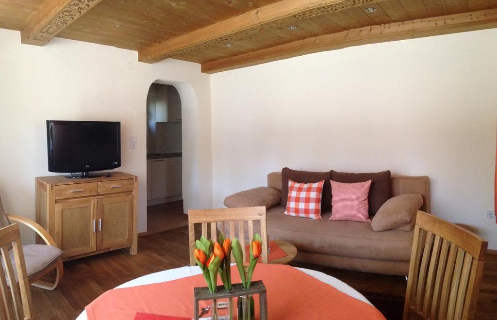 Apartmán Haus Andreas Seefeld in Tirol Pokoj fotografie